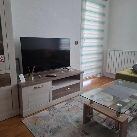 Apartment Minimalist Bulevar *