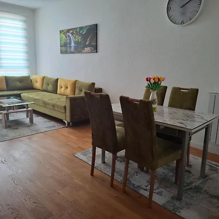 Lägenhet Minimalist Bulevar *